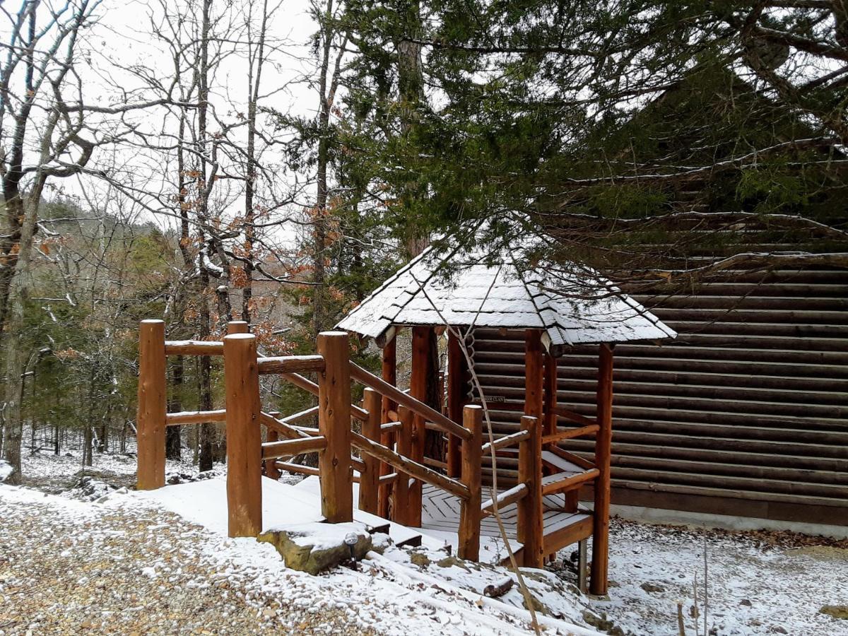 Cherokee Mountain Log Cabins Eureka Springs Extérieur photo