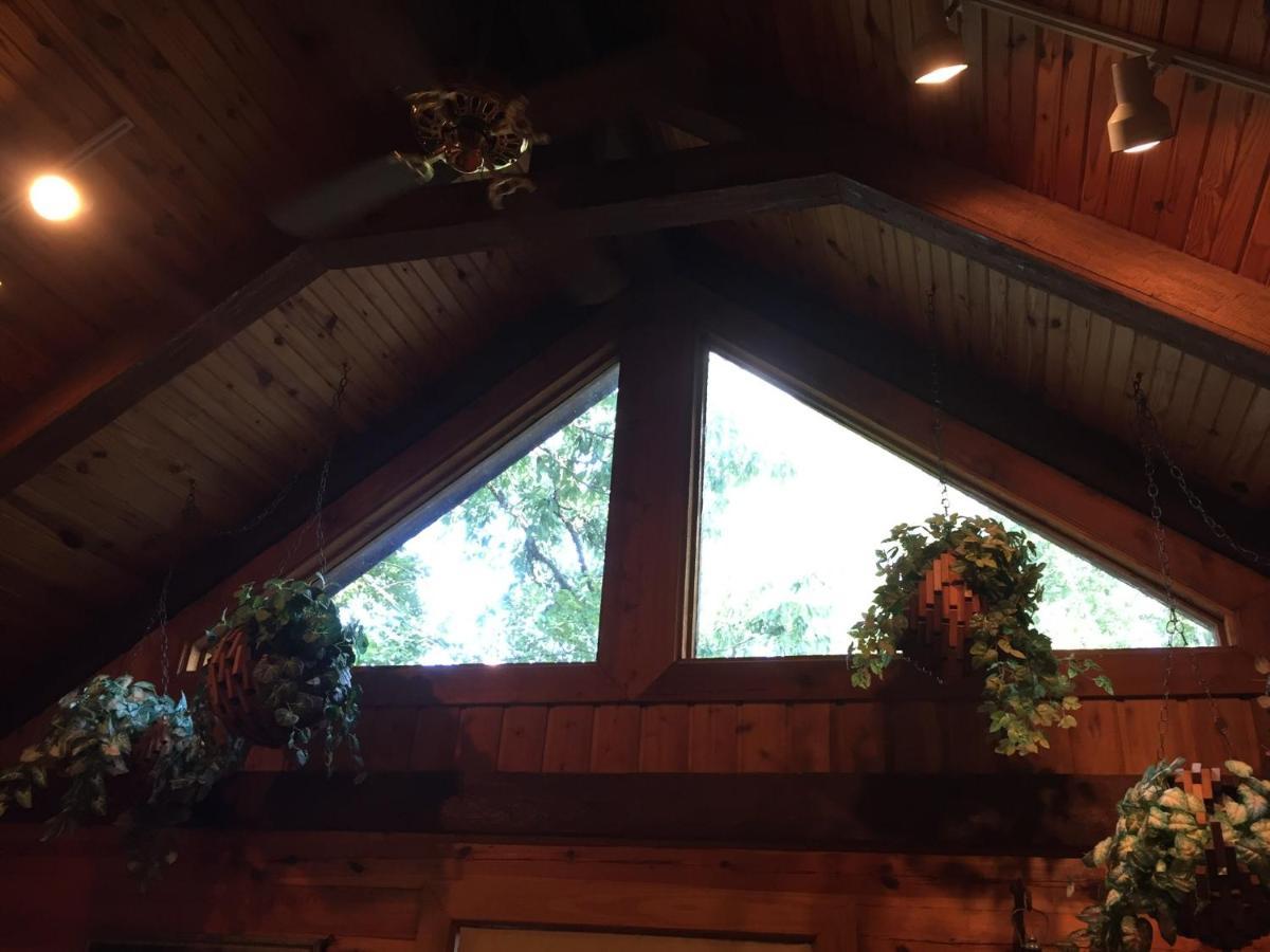 Cherokee Mountain Log Cabins Eureka Springs Extérieur photo
