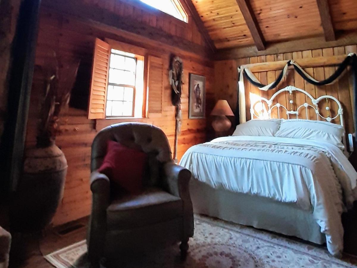 Cherokee Mountain Log Cabins Eureka Springs Extérieur photo